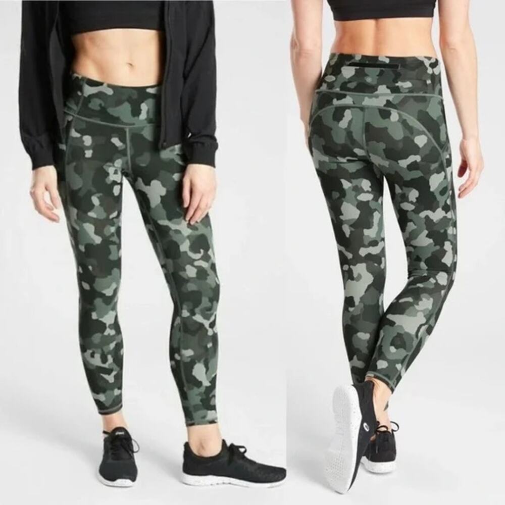 Athleta Lightning Camo 7/8 Yoga Leggings SIZE S Green Stash Pocket Active